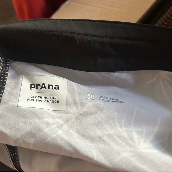 Prana Vintage Boardshort Swim Black Bloom Floral‎ 6” Inseam NWT Men’s Size 30 - Picture 7 of 7